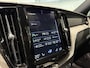 Volvo XC60 2.0 T8 AWD Inscription, Pano, Trekhaak, Luchtvering, 360cam, H&K