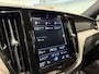 Volvo XC60 2.0 T8 AWD Inscription, Pano, Trekhaak, Luchtvering, 360cam, H&K
