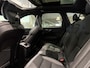 Volvo XC60 2.0 T8 AWD Inscription, Pano, Trekhaak, Luchtvering, 360cam, H&K