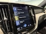 Volvo XC60 2.0 T8 AWD Inscription, Pano, Trekhaak, Luchtvering, 360cam, H&K