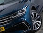 Volkswagen Tiguan R-Line 1.4 TSI 245 PK eHybrid | LED Matrix IQ | Panoramadak | Trekhaak | DCC | Achteruitrijcamera |