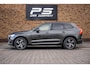 Volvo XC60 2.0 Recharge T6 AWD R-Design, Leder, Pano, H&K