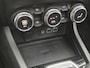 Renault Arkana 1.6 E-Tech full hybrid 145 techno Automaat / Apple Carplay Android Auto / Glazen schuif- en kanteldak / Achteruitrijcamera / Navigatie / Keyless Entry/Start / Cruise control / Draadloze telefoon lader /