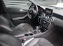 Mercedes-Benz A-klasse 180 Ambition AMG-Line | Airco | Cruise | Multimedia/Navi | PDC |