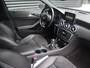 Mercedes-Benz A-klasse 180 Ambition AMG-Line | Airco | Cruise | Multimedia/Navi  |Memory | PDC | Stoelverwarming |