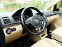 Volkswagen Touran 1.2 TSI 7-persoons Clima Cruise Navi Schuifdak Trekhaak