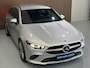 Mercedes-Benz CLA Shooting Brake 180 Luxury Line Automaat / Navigatie full map / Camera / Lederen interieur / Cruise