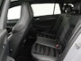 Volkswagen Golf Variant 1.5 eTSI R-Line Business+ | Pano dak | Trekhaak | Harman/Kardon | IQ-Light | Stoelverwarming | Side Assist |