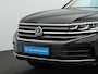 Volkswagen Touareg 3.0 TSi 381 pk tiptronic eHybrid 4MOTION Elegance | Panoramadak | Trekhaak | Nachtzicht | Geheugen-/massagestoelen | Leder | Stoelventilatie