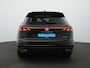 Volkswagen Touareg 3.0 TSi 381 pk tiptronic eHybrid 4MOTION Elegance | Panoramadak | Trekhaak | Nachtzicht | Geheugen-/massagestoelen | Leder | Stoelventilatie