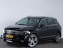 Volkswagen Tiguan R-Line 1.5 TSI 130 PK | LED Plus | Panoramdak | Trekhaak | Stoelverwarming |