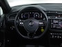 Volkswagen Tiguan R-Line 1.5 TSI 130 PK | LED Plus | Panoramdak | Trekhaak | Stoelverwarming |