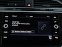 Volkswagen Tiguan R-Line 1.5 TSI 130 PK | LED Plus | Panoramdak | Trekhaak | Stoelverwarming |