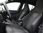Volkswagen Golf 1.5 eTSI R-Line Edition | Pano dak | Harman Kardon | HUD | IQ Light | ACC | 19" | Stoelverwarming |