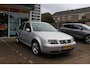 Volkswagen Bora 2.3 V5 Highline