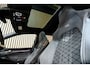 Volkswagen Golf 1.5 eTSI R-Line | PANO | STOELVERWARMING