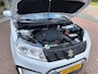 Suzuki Vitara 1.6 VVT 120pk 2WD Automaat Exclusive | trekhaak, mirrorscreen smartphone, verw. voorstoelen, climate control