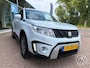 Suzuki Vitara 1.6 VVT 120pk 2WD Automaat Exclusive | trekhaak, mirrorscreen smartphone, verw. voorstoelen, climate control