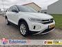 Volkswagen T-Roc 1.5 TSI | Trekhaak| Navi| Ergostoel | ECC