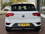 Volkswagen T-Roc 1.5 TSI Style Business / 150PK / Elect. Achterklep / 18 Inch / Trekhaak / Navigatie / Apple Carplay / PDC / Adaptive Cruise