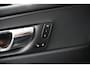 Volvo XC60 2.0 T6 Plug-in hybrid AWD Inscription | Panoramadak | PDC V+A & Camera | Lederen bekleding - Stoelgeheugen | Elektrische achterklep |