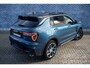 Lynk & Co 01 1.5 PHEV | Luxe SUV met 1.800 kg trekvermogen | Elektrisch schuif/kanteldak | 360 Graden Camera | LM velgen 20 inch | Adaptive Cruise Control | Elektrisch bedienbare achterklep | Premium Audio Systeem | Apple Carplay/Android Auto | Stoelverwarming | Achteruitrijcamera | Keyless Entry | Elektrisch verstelbare bestuurderstoel met geheugenfunctie