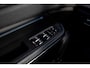 Lynk & Co 01 1.5 | Panoramadak | Adaptive cruise control | Achteruitrijcamera | 20" velgen | LED koplampen | Navigatie | Apple Carplay / Android Auto | Elektrische stoelverstelling met geheugen |