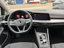 Volkswagen Golf 1.0 eTSI Life Business / Egonomische stoelen met massage functie / Draadloos Applecarplay/AndroidAuto / Navi / Camera /