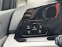 Volkswagen Golf 1.0 eTSI Life Business / Egonomische stoelen met massage functie / Draadloos Applecarplay/AndroidAuto / Navi / Camera /