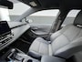 Toyota Corolla Touring Sports 1.8 Hybrid First Edition Parkeersensoren, Keyless, Elek. Achterklep, NL-auto, Apple CarPlay / Android Auto, LM velgen, Metallic lak, Adaptieve Cruise control, BTW-Auto!