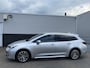 Toyota Corolla Touring Sports 1.8 Hybrid First Edition Parkeersensoren, Keyless, Elek. Achterklep, NL-auto, Apple CarPlay / Android Auto, LM velgen, Metallic lak, Adaptieve Cruise control, BTW-Auto!