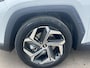 Hyundai Tucson 1.6 T-GDI PHEV Premium Sky Edition 4WD Hyundai Tucson 1.6 T-GDI PHEV Premium Sky 4WD Schuif/kanteldak, Navigatie, Stoelverwarming, Parkeersensoren voor + Achter, Dodehoekdetectie, Climate control, BTW-Auto