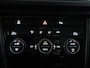 Volkswagen T-Roc 1.0 TSI Style | Navigatie | Adaptieve Cruise Control | Climate Control | Parkeersensoren |