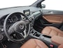 Mercedes-Benz B-klasse 200 Ambition | Trekhaak | Panoramadak | Lederen bekleding | Elektr. Memory Seats | Stoelverwarming | 12 maanden garantie! |