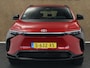 Toyota bZ4X Active 71 kWh SOH 97.9%!! - ORIGINEEL NEDERLANDSE AUTO - TREKHAAK (TREKGEWICHT 750 KG) - ADAPTIEVE CRUISE CONTROL - APPLE CARPLAY/ANDROID AUTO - CLIMATE CONTROL - NAVIGATIE FULL MAP - CAMERA - KEYLESS ENTRY/START