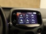 Toyota Aygo 1.0 VVT-i x-play - ACHTERUITRIJCAMERA - APPLE CARPLAY/ANDROID AUTO - BLUETOOTH TELEFOONVOORBEREIDING - LED VERLICHTING - CLIMATE CONTROL / AIRCO - MULTIFUNCTIONEEL STUURWIEL