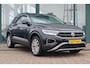 Volkswagen T-Roc 1.5 TSI Life Edition 149PK | Airco | Parkeersensor achter | Trekhaak met afneembare kogel