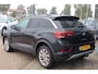 Volkswagen T-Roc 1.5 TSI Life Edition 149PK | Airco | Parkeersensor achter | Trekhaak met afneembare kogel