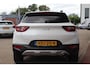 Kia Stonic 1.0 T-GDi 100PK AUTOMAAT DYNAMICLINE Navi Carplay | Trekhaak | Camera | Clima | Led | Adapt.Cruise | Stuur/stoelverw. | All Season | Wit Metallic |