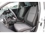 Kia Stonic 1.0 T-GDi 100PK AUTOMAAT DYNAMICLINE Navi Carplay | Trekhaak | Camera | Clima | Led | Adapt.Cruise | Stuur/stoelverw. | All Season | Wit Metallic |