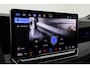 Volkswagen Tiguan 1.5 eTSI 150 pk DSG R-Line Business | Panoramadak | Trekhaak | IQ Light | Rondomzicht camera | Stoelverwarming | Navigatie | Massage