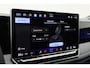 Volkswagen Tiguan 1.5 eTSI 150 pk DSG R-Line Business | Panoramadak | Trekhaak | IQ Light | Rondomzicht camera | Stoelverwarming | Navigatie | Massage