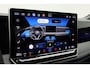 Volkswagen Tiguan 1.5 eTSI 150 pk DSG R-Line Business | Panoramadak | Trekhaak | IQ Light | Rondomzicht camera | Stoelverwarming | Navigatie | Massage