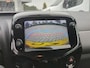 Peugeot 108 1.0 e-VTi Allure | Navi by app | Camera | Climate control | All season | 51.000km | LED | Mistlampen |