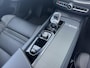 Volvo XC60 2.0 T6 Plug-in hybrid AWD Ultra Black Edition LONGE RANGE 398pk HU Display / Panoramadak / 360 Camera