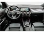 Mercedes-Benz EQA 250 Business Solution Luxury 67 kWh Navigatie/ Camera/ Comfortstoelen/ Ambience verlichting/ Stoelverwarming/ Adapt. cruise