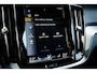 Volvo S60 T5 250 Pk Geartronic R-Design | Panoramadak | 18 inch | Trekhaak | Volvo on Call | Elektr. Stoel