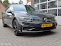 Volkswagen Passat Variant 1.4 TSI PHEV GTE R-line Ext|Virtueel cockpit|Camera|Carplay|Zwarte hemelbekleding.