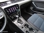 Volkswagen Passat Variant 1.4 TSI PHEV GTE R-line Ext|Virtueel cockpit|Camera|Carplay|Zwarte hemelbekleding.