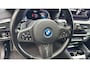 BMW 5-Serie Touring 530e xDrive Business Edition Plus LASER KOPLAMPEN | HEAD-UP DISPLAY | PANORAMADAK | M-SPORT INTERIEUR | 360 CAMERA | WEGKLAPBARE TREKHAAK | DODEHOEK DETECTIE | ELEKTRISCHE STOELEN | STOEL/STUUR VERWARMING | FABRIEKSGARANTIE TOT MEI 2026 | NEDERLANDSE AUTO